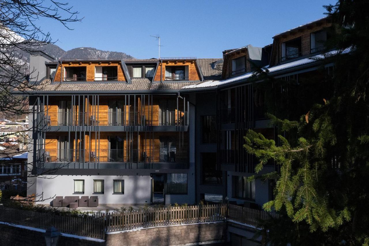 Hotel San Valier Cavalese Exterior photo