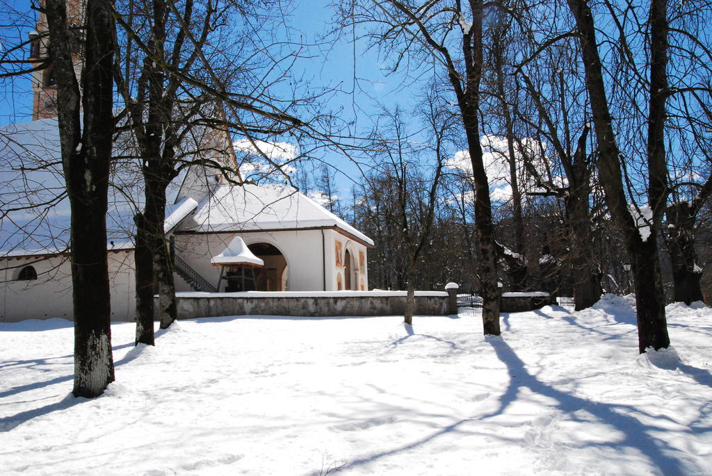 Hotel San Valier Cavalese Exterior photo